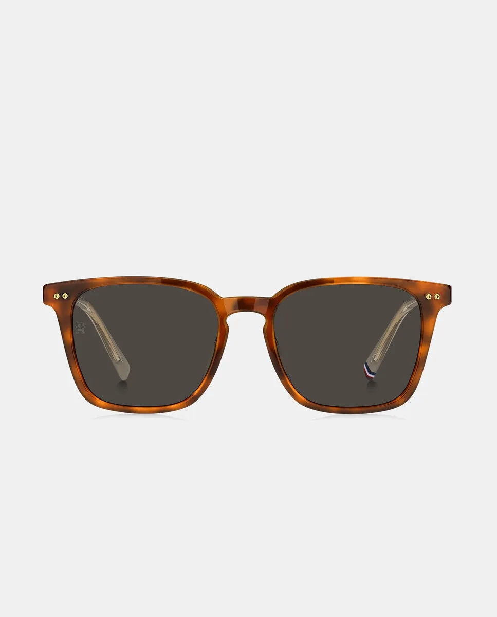 Женские прямоугольные солнцезащитные очки из эко ацетата с градиентными линзами Tommy Hilfiger, коричневый
Женские прямоугольные солнцезащитные очки из эко ацетата с градиентными линзами Tommy Hilfiger, коричневый