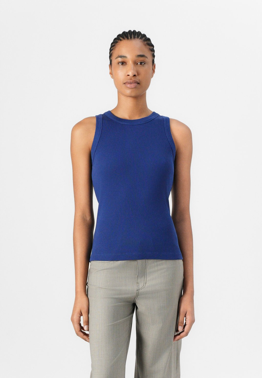 Топ OLINA DRYKORN, синий
Топ OLINA DRYKORN, синий