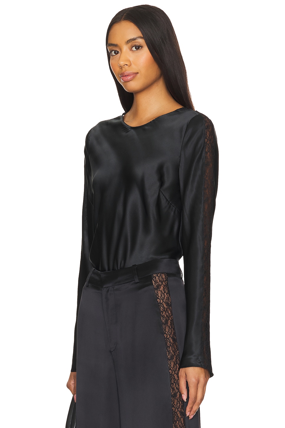 Топ аландра Cami Nyc, черный
Топ аландра Cami Nyc, черный