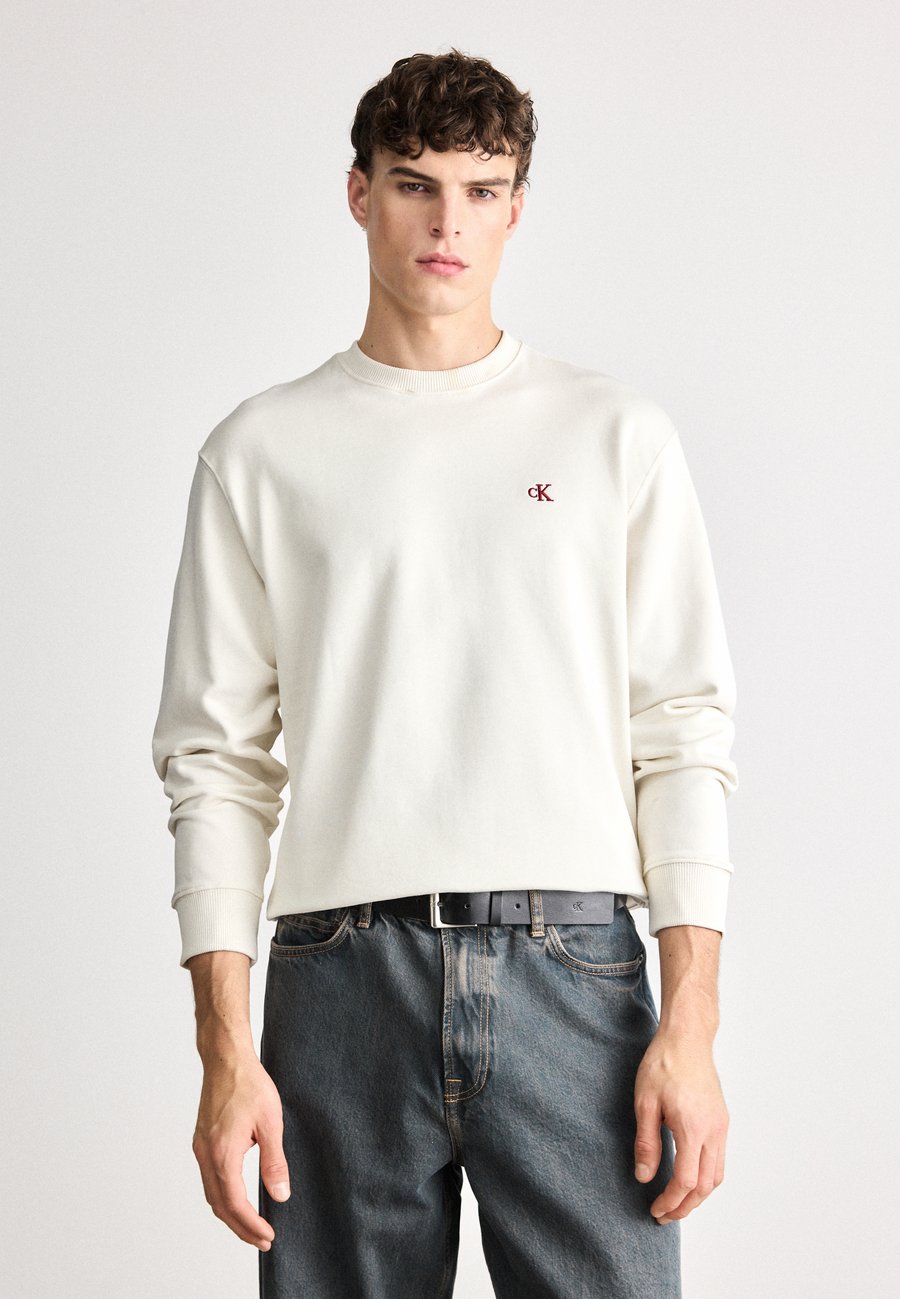 Толстовка Calvin Klein Jeans MONOGRAM, Tofu/Off-White, Белый, Толстовка Calvin Klein Jeans MONOGRAM, Tofu/Off-White
Толстовка Calvin Klein Jeans MONOGRAM, Tofu/Off-White, Белый, Толстовка Calvin Klein Jeans MONOGRAM, Tofu/Off-White