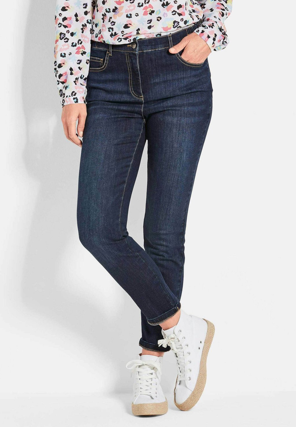 Джинсы облегающего кроя GOLDNER, темно-синий
Джинсы облегающего кроя GOLDNER, темно-синий