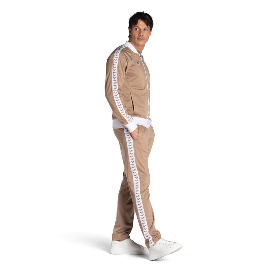 Тренировочная куртка Arena M Relax IV
Тренировочная куртка Arena M Relax IV