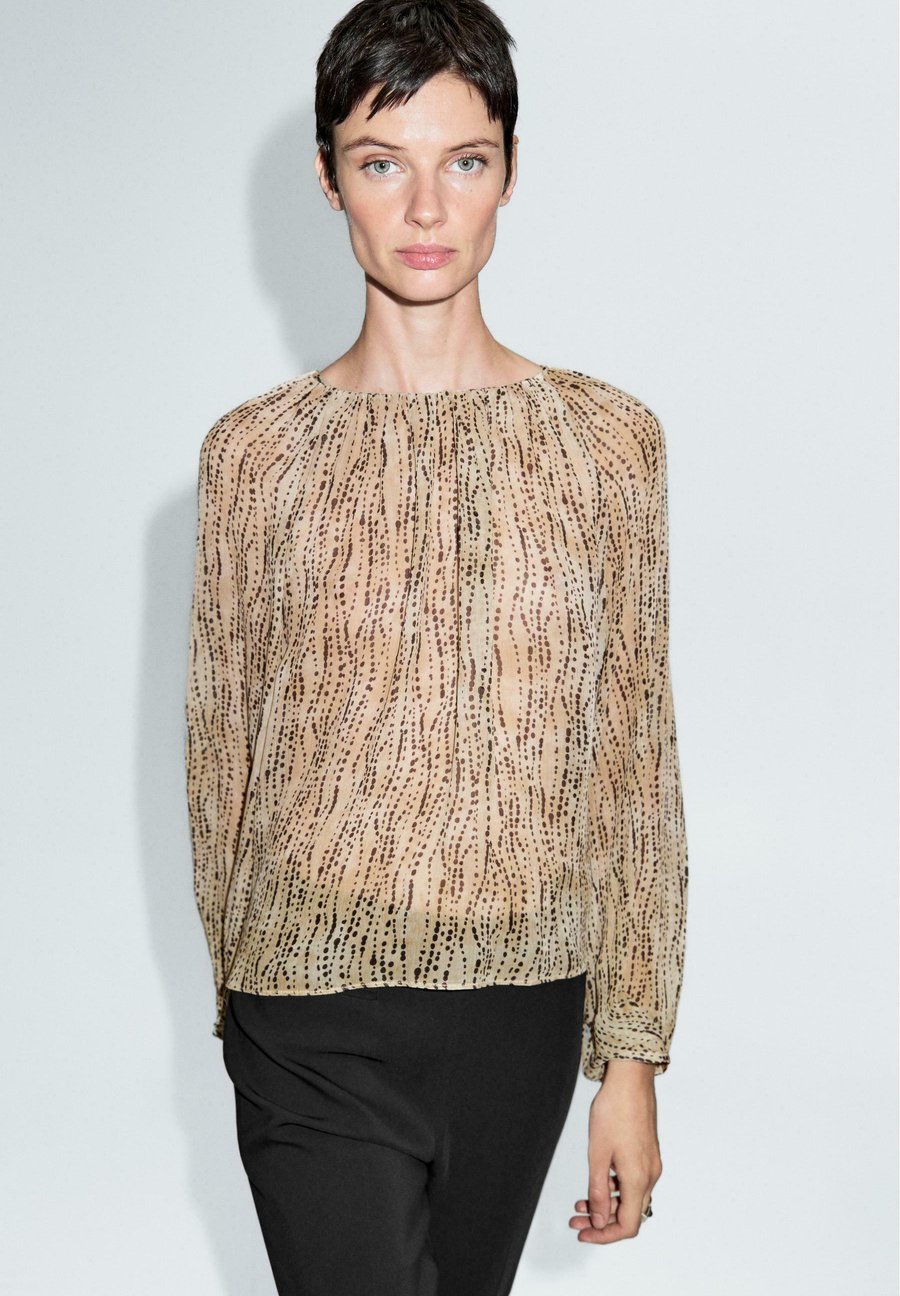 Блуза Massimo Dutti SEMI-SHEER DRAPED, Beige
Блуза Massimo Dutti SEMI-SHEER DRAPED, Beige