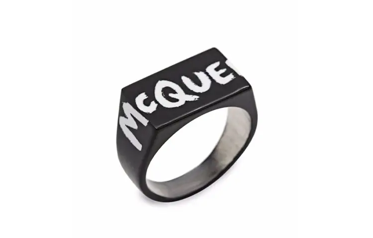 Граффити кольцо Alexander McQueen, черный
Граффити кольцо Alexander McQueen, черный