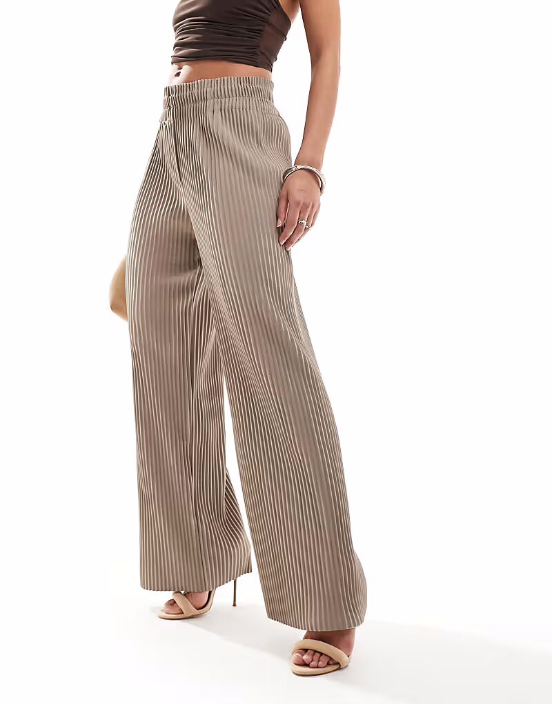 Брюки с высокой талией и широкими штанинами, бежевого цвета Yas
Брюки с высокой талией и широкими штанинами, бежевого цвета Yas