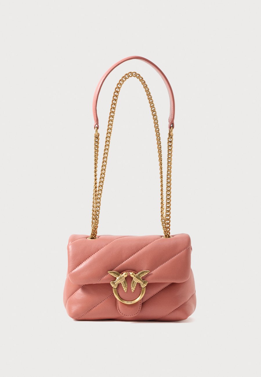 Сумка кросс-боди Pinko LOVE PUFF MINI, Marrone Aragona/Gold-Coloured/Brown
Сумка кросс-боди Pinko LOVE PUFF MINI, Marrone Aragona/Gold-Coloured/Brown