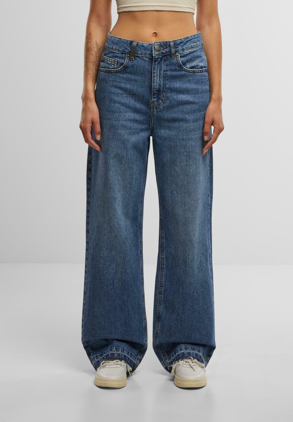 Джинсы свободного кроя VULNA OPEN HEM 2Y Studios, синий
Джинсы свободного кроя VULNA OPEN HEM 2Y Studios, синий