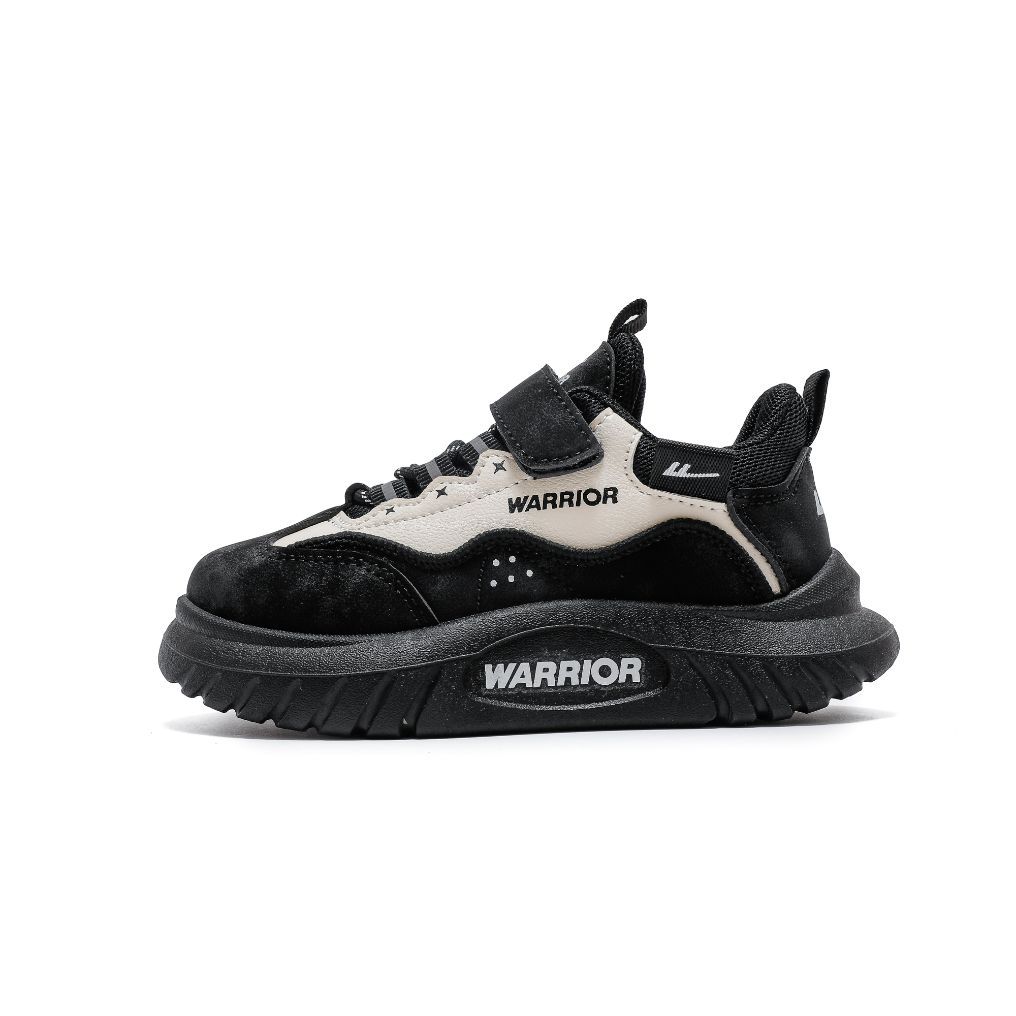 Детская обувь для повседневной жизни WARRIOR, черный/бежевый
Детская обувь для повседневной жизни WARRIOR, черный/бежевый