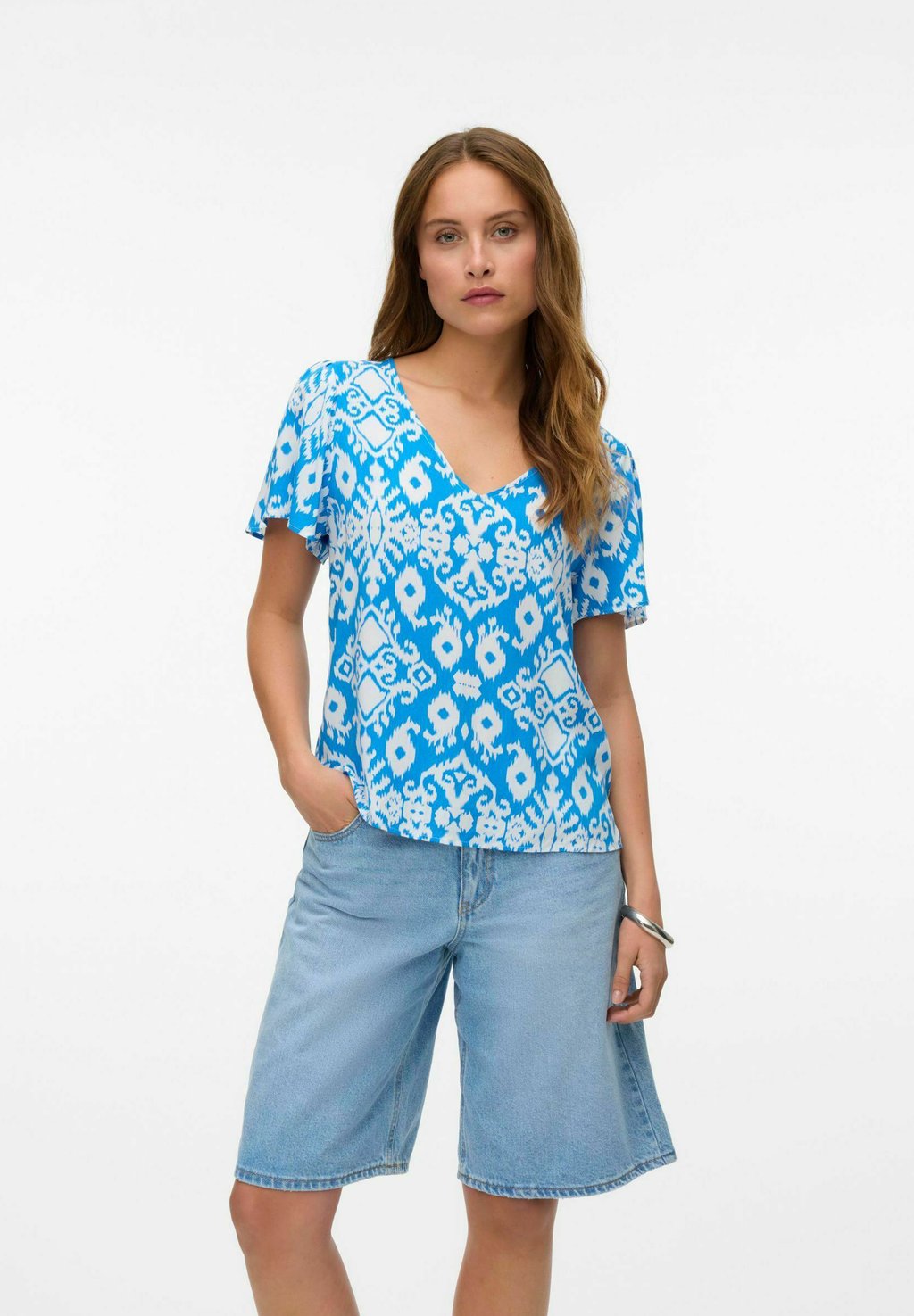 Футболка с принтом TOP VMEASY T-SHIRT Vero Moda, синий
Футболка с принтом TOP VMEASY T-SHIRT Vero Moda, синий