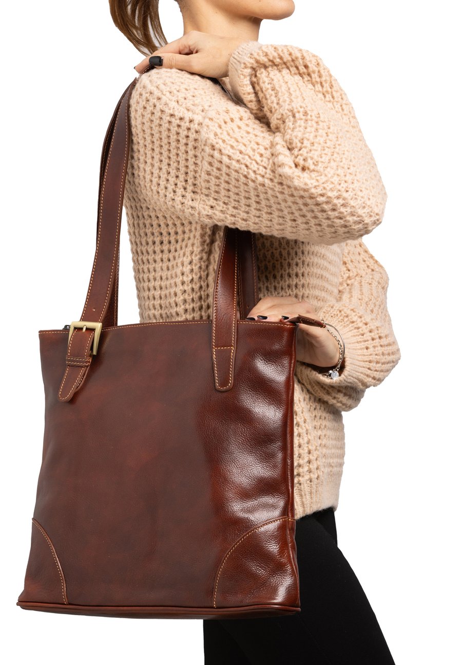 Сумка-шоппер Chiara Ferretti Tote bag, Brown
Сумка-шоппер Chiara Ferretti Tote bag, Brown