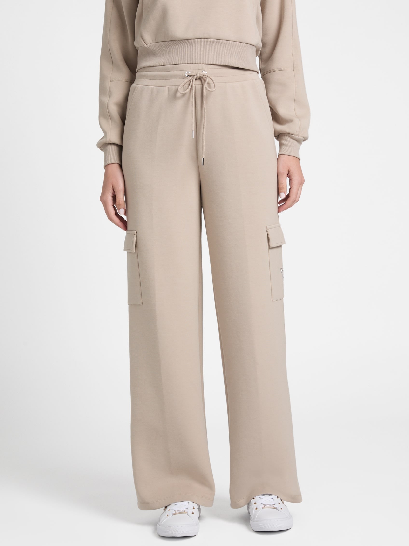 Несса Карго Джоггеры Guess Factory, Velvet Taupe
Несса Карго Джоггеры Guess Factory, Velvet Taupe