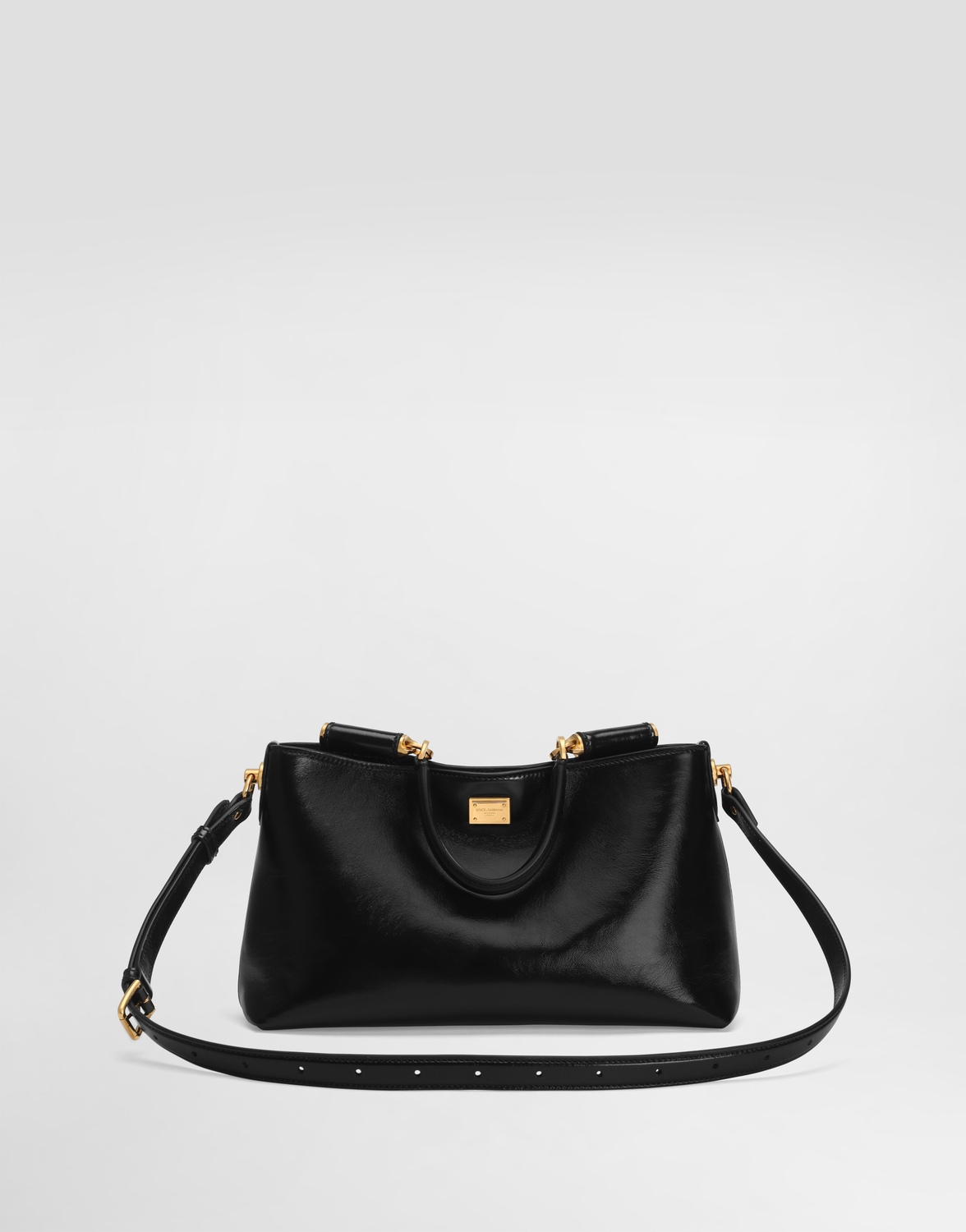 Сумка из телячьей кожи vittoria Dolce & Gabbana, черный
Сумка из телячьей кожи vittoria Dolce & Gabbana, черный