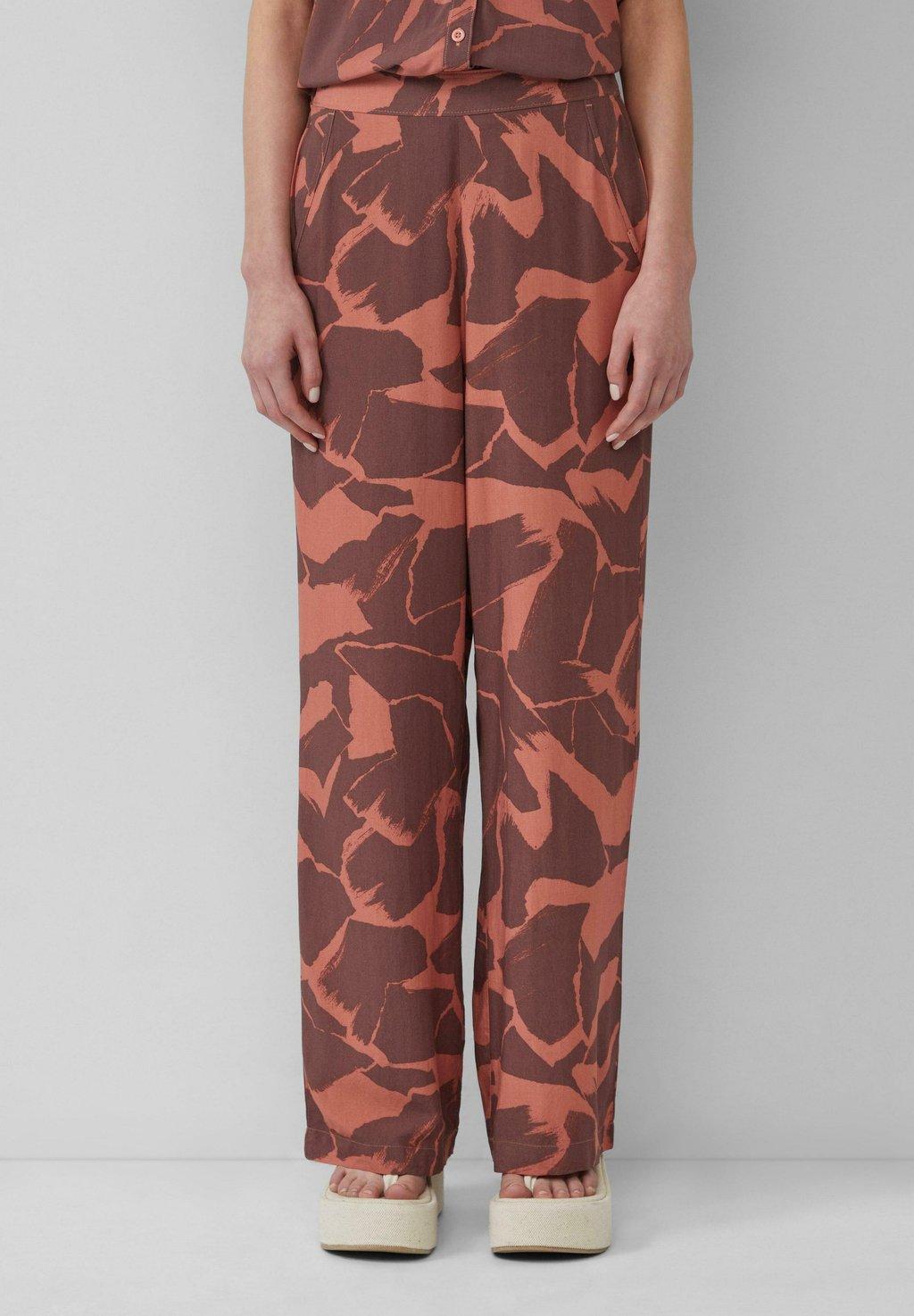 Брюки HIGH RISE MIT PRINT QS, лосось
Брюки HIGH RISE MIT PRINT QS, лосось