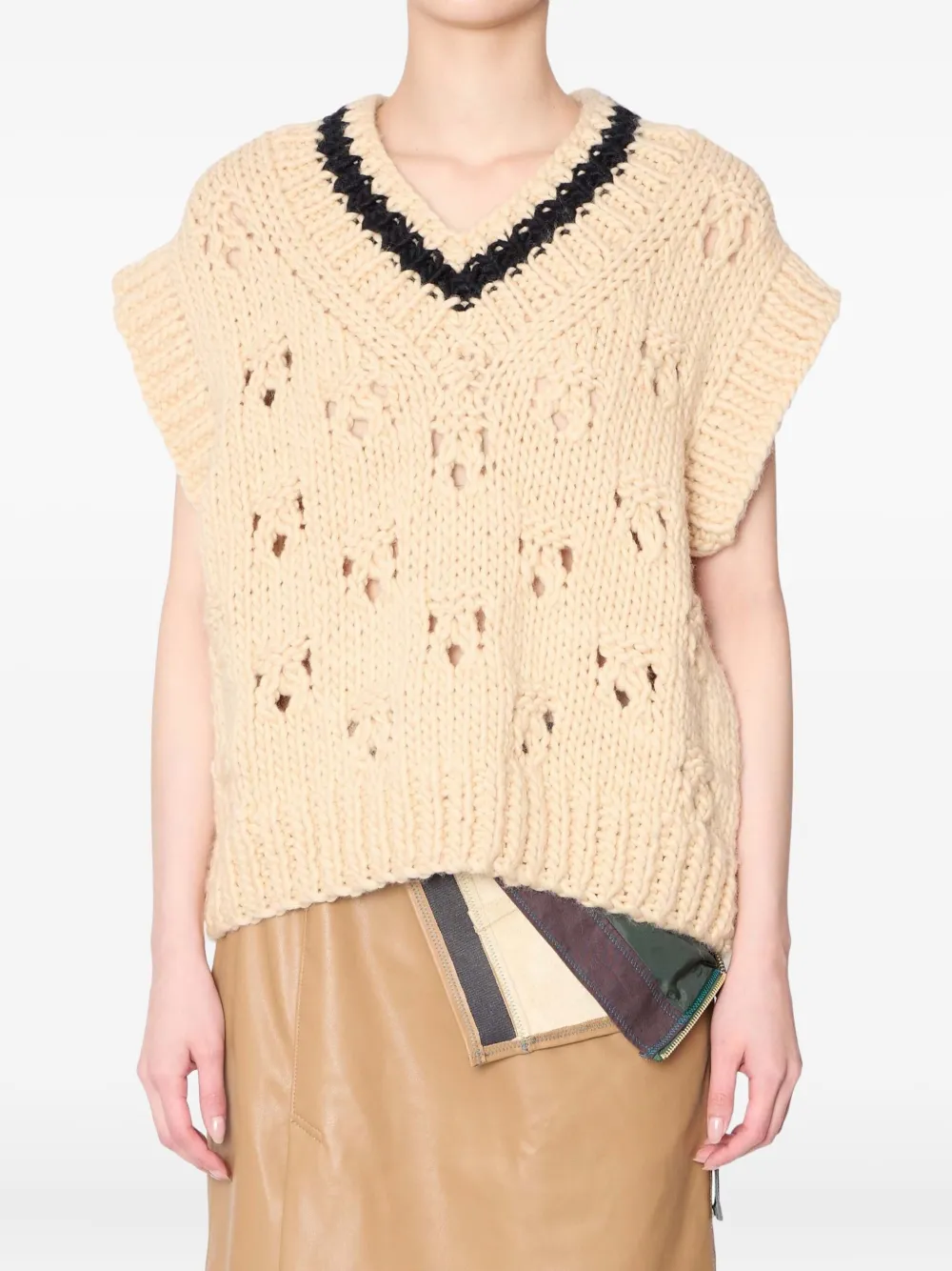 Свитер рыхлой вязки с V-образным вырезом Kolor, бежевый
Свитер рыхлой вязки с V-образным вырезом Kolor, бежевый