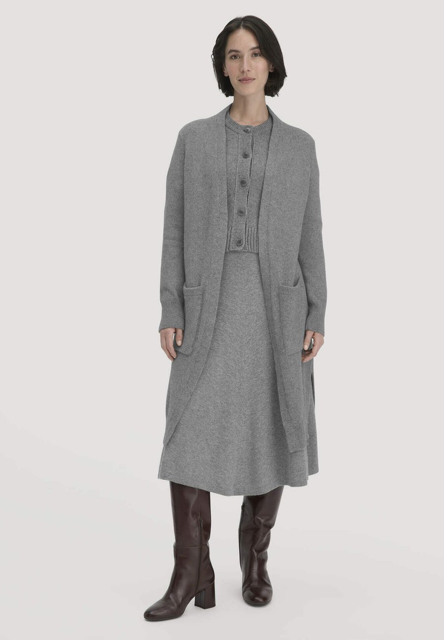 Кардиган Hessnatur Cardigan, Grau/Light Grey
Кардиган Hessnatur Cardigan, Grau/Light Grey