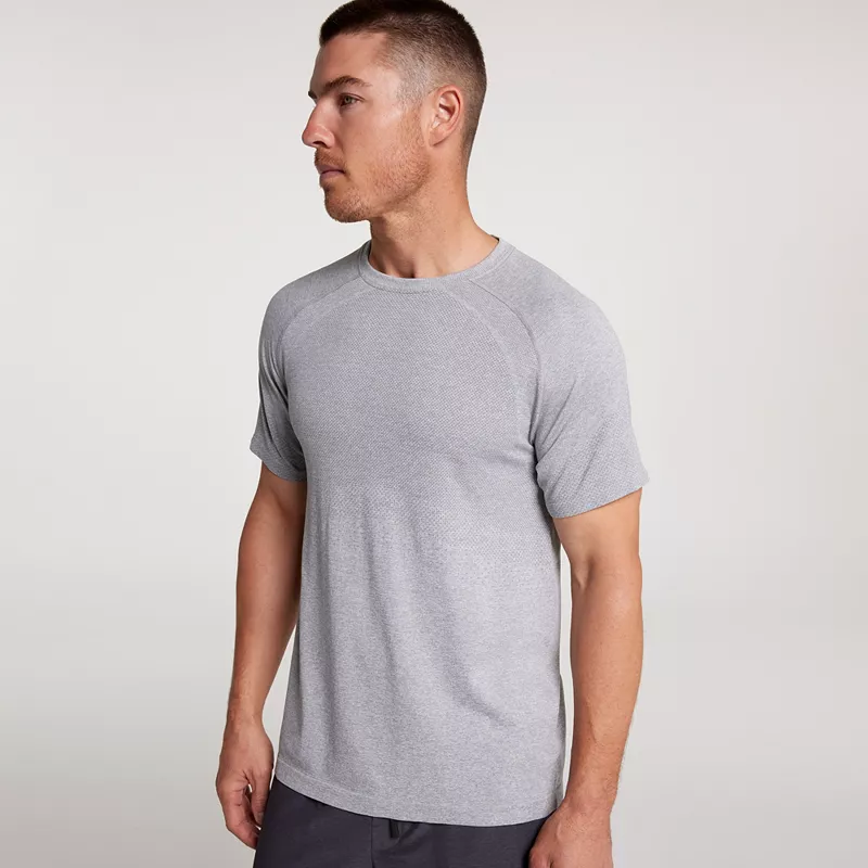 Мужская бесшовная футболка с короткими рукавами VRST Circuit, цвет Silver Shadow/Pure White
Мужская бесшовная футболка с короткими рукавами VRST Circuit, цвет Silver Shadow/Pure White