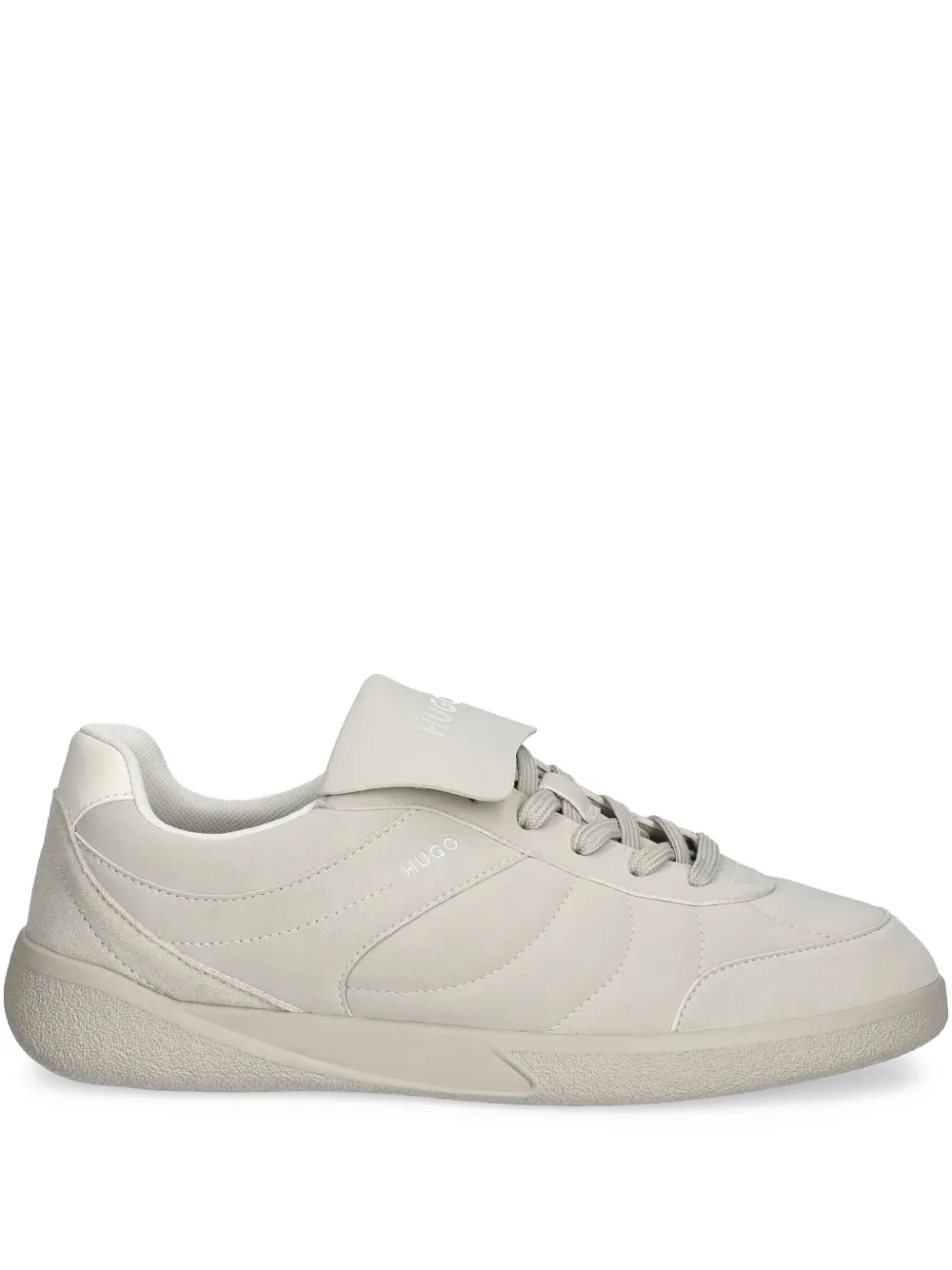 Кроссовки с объемным язычком HUGO, нейтральный
Кроссовки с объемным язычком HUGO, нейтральный