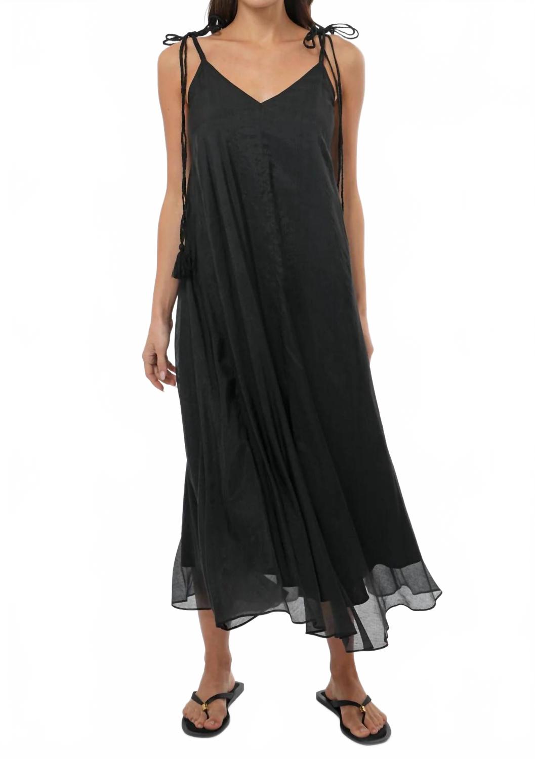 Лори с кисточками миди-платье в черном цвете GREYLIN
Лори с кисточками миди-платье в черном цвете GREYLIN