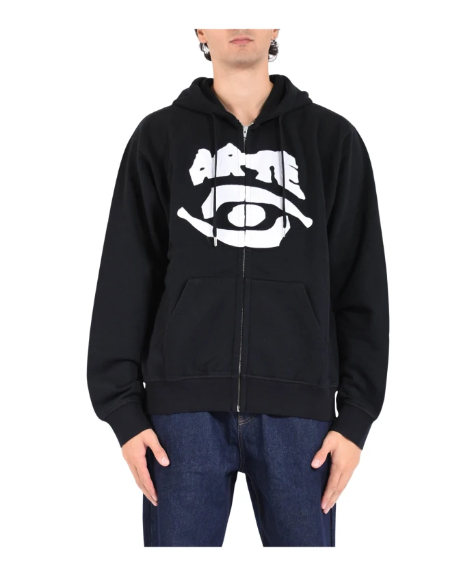 Толстовка с капюшоном из плотного хлопка с вышитым логотипом. Arte Antwerp, черный
Толстовка с капюшоном из плотного хлопка с вышитым логотипом. Arte Antwerp, черный