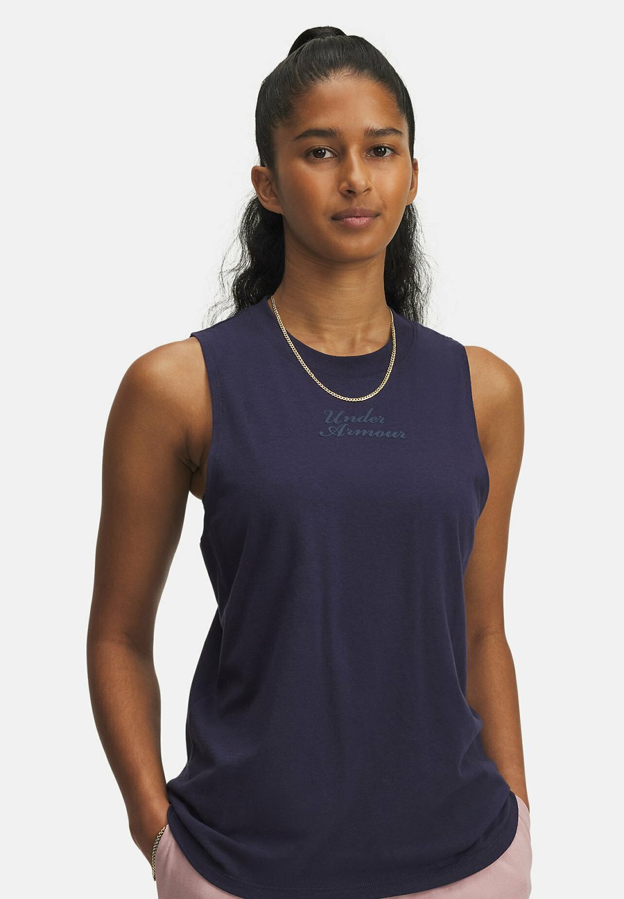 Топ Under Armour SLEEVELESS GRAPHIC VARSITY TANK, Midnight Navy/Blue
Топ Under Armour SLEEVELESS GRAPHIC VARSITY TANK, Midnight Navy/Blue