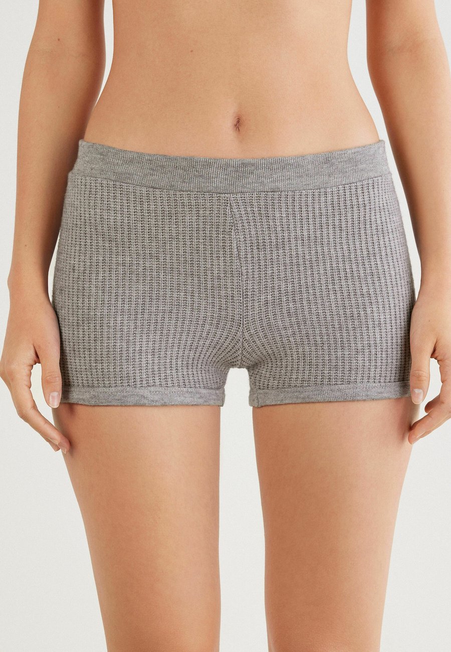 Пижамные брюки Intimissimi SOFT TRICOT HOTPANTS, Grey/Light Grey
Пижамные брюки Intimissimi SOFT TRICOT HOTPANTS, Grey/Light Grey