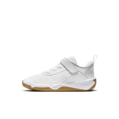 Кроссовки Nike Omni Multi-Court, цвет White/Pure Platinum/Light Smoke Grey/White
Кроссовки Nike Omni Multi-Court, цвет White/Pure Platinum/Light Smoke Grey/White