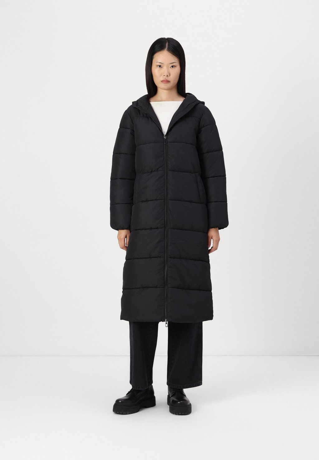 Зимнее пальто ONLMAGGI LIFE LONG PUFFER COAT ONLY, черный 
Зимнее пальто ONLMAGGI LIFE LONG PUFFER COAT ONLY, черный