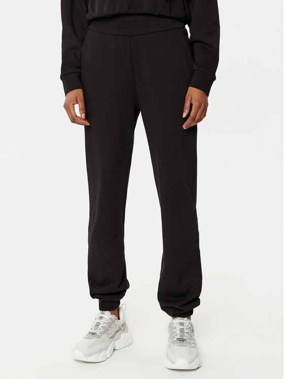 Спортивные брюки обычного кроя XW000089 AF10172 UC001 Armani Exchange, черный
Спортивные брюки обычного кроя XW000089 AF10172 UC001 Armani Exchange, черный