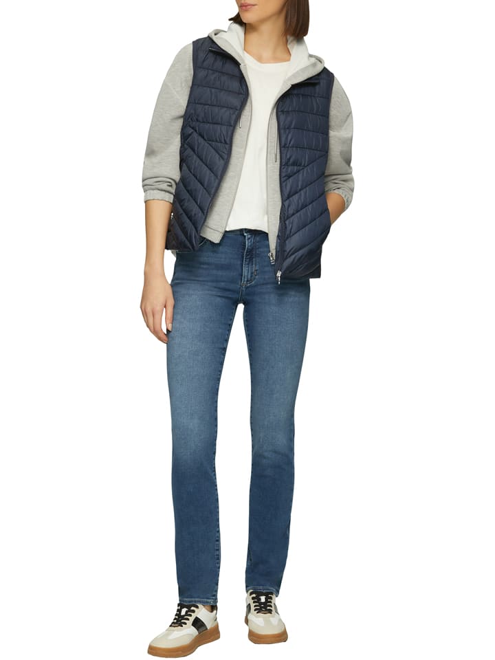 S.OLIVER RED LABEL Джинсы - зауженный крой - темно-синего цвета
S.OLIVER RED LABEL Джинсы - зауженный крой - темно-синего цвета