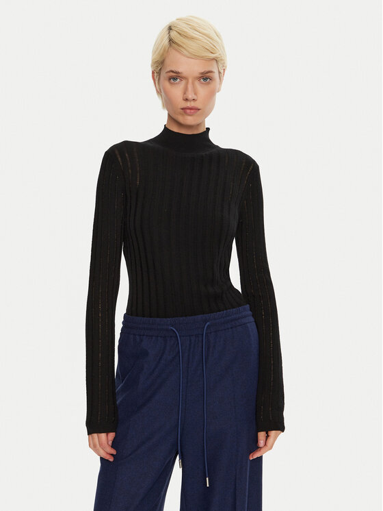 Свитер с высоким воротником приталенного кроя Boss, черный
Свитер с высоким воротником приталенного кроя Boss, черный