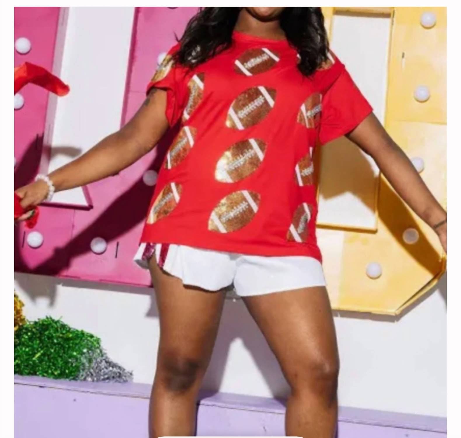 Футболка футбольная красная QUEEN OF SPARKLES
Футболка футбольная красная QUEEN OF SPARKLES