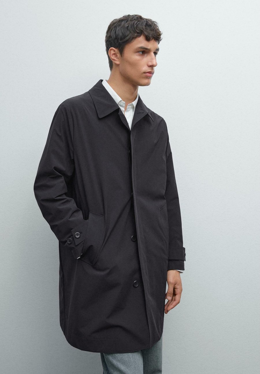 Пальто Massimo Dutti LIGHTWEIGHT WITH HIDDEN BUTTONS, Dark Blue
Пальто Massimo Dutti LIGHTWEIGHT WITH HIDDEN BUTTONS, Dark Blue