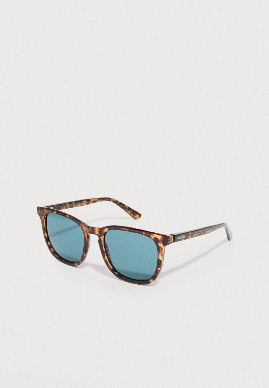 Солнцезащитные очки Calvin Klein UNISEX, Dark Havana/Dark Brown
Солнцезащитные очки Calvin Klein UNISEX, Dark Havana/Dark Brown
