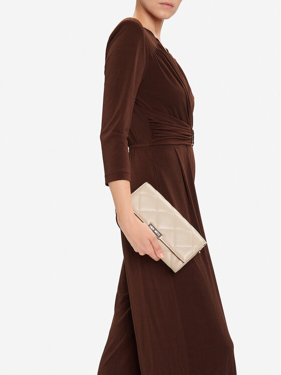 Сумка CEO-MONTANA-LDA7800A Nine West, красный
Сумка CEO-MONTANA-LDA7800A Nine West, красный