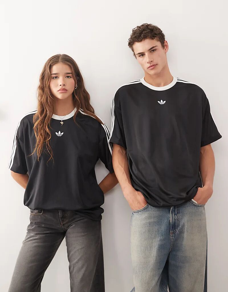 Жаккардовая майка Adidas Originals с трилистником в черно-белом цвете
Жаккардовая майка Adidas Originals с трилистником в черно-белом цвете