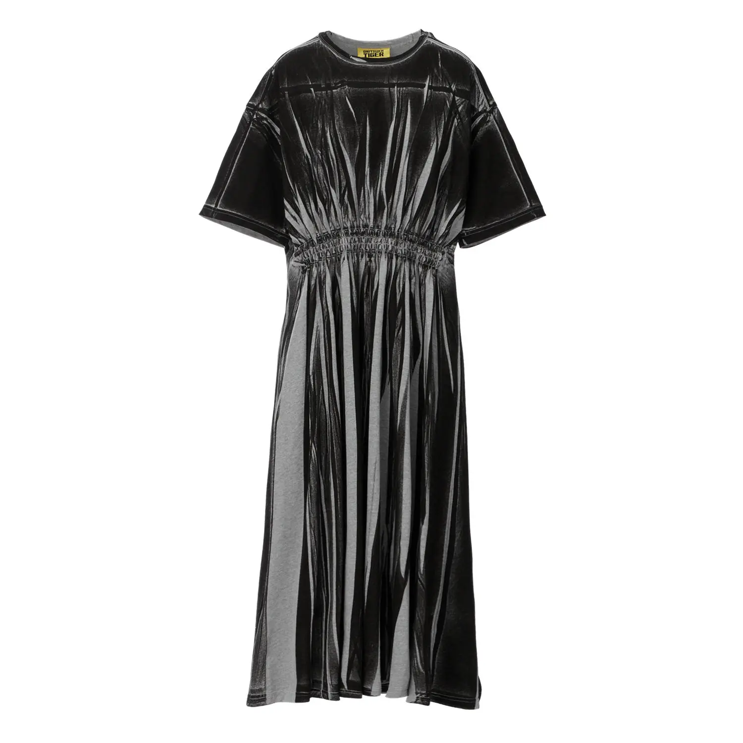 Onitsuka Tiger Принтованное платье с коротким рукавом SS25 для женщин Heather Gray/Black
Onitsuka Tiger Принтованное платье с коротким рукавом SS25 для женщин Heather Gray/Black