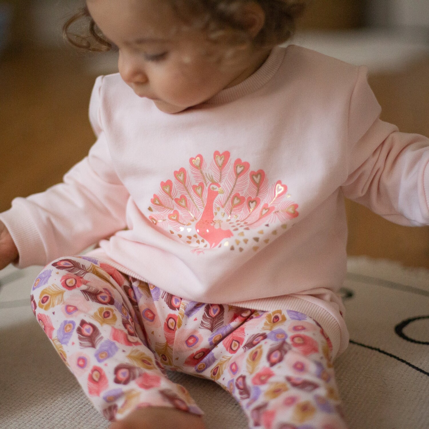 Платье с розовым павлином Carrément Beau, розовый
Платье с розовым павлином Carrément Beau, розовый