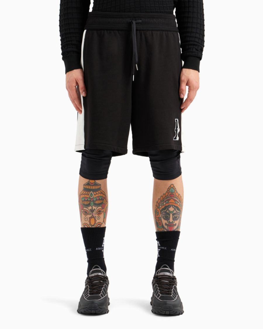 Мужские хлопковые шорты на шнуровке, длина 23 см A|X Armani Exchange, Black/Off White
Мужские хлопковые шорты на шнуровке, длина 23 см A|X Armani Exchange, Black/Off White