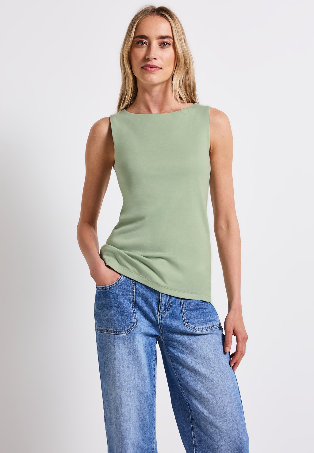 Топ BASIC Street One, цвет Grün
Топ BASIC Street One, цвет Grün