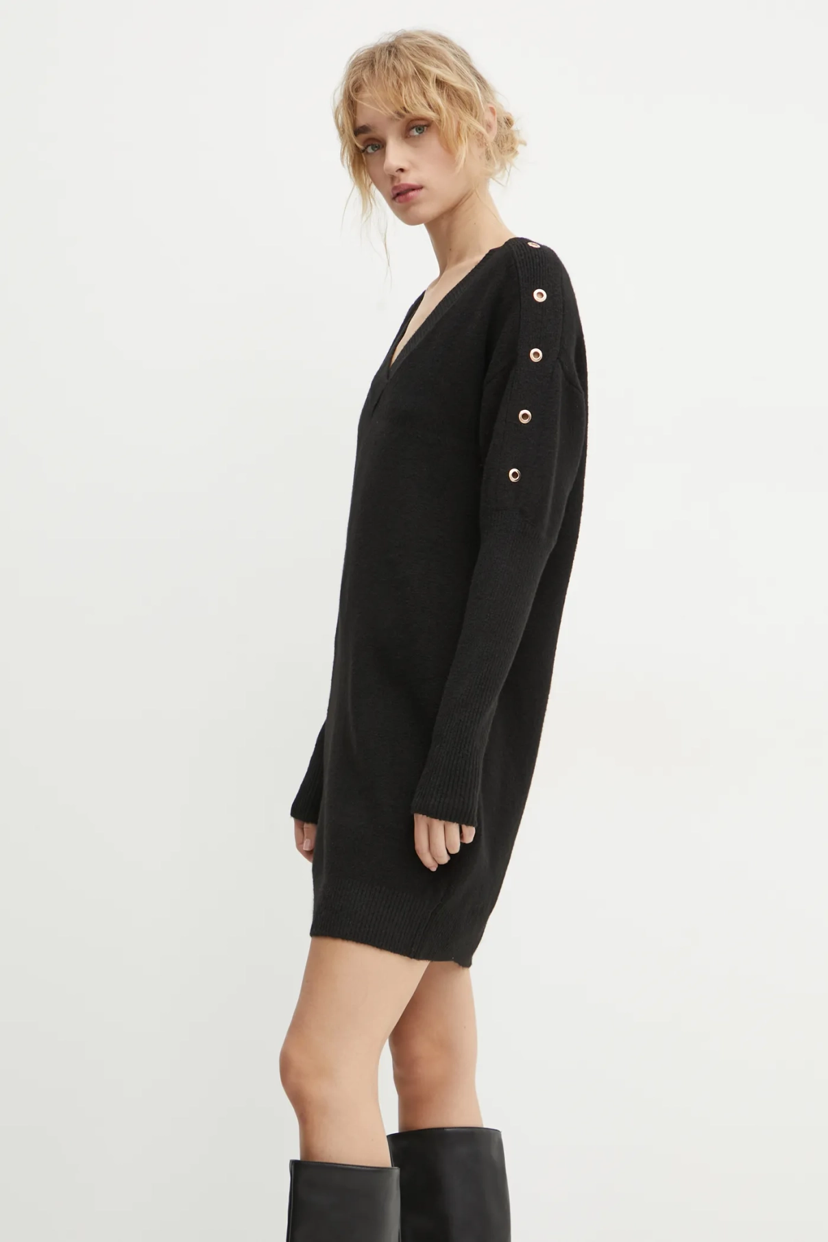 Платье с добавлением шерсти RMHIVER Morgan, черный
Платье с добавлением шерсти RMHIVER Morgan, черный