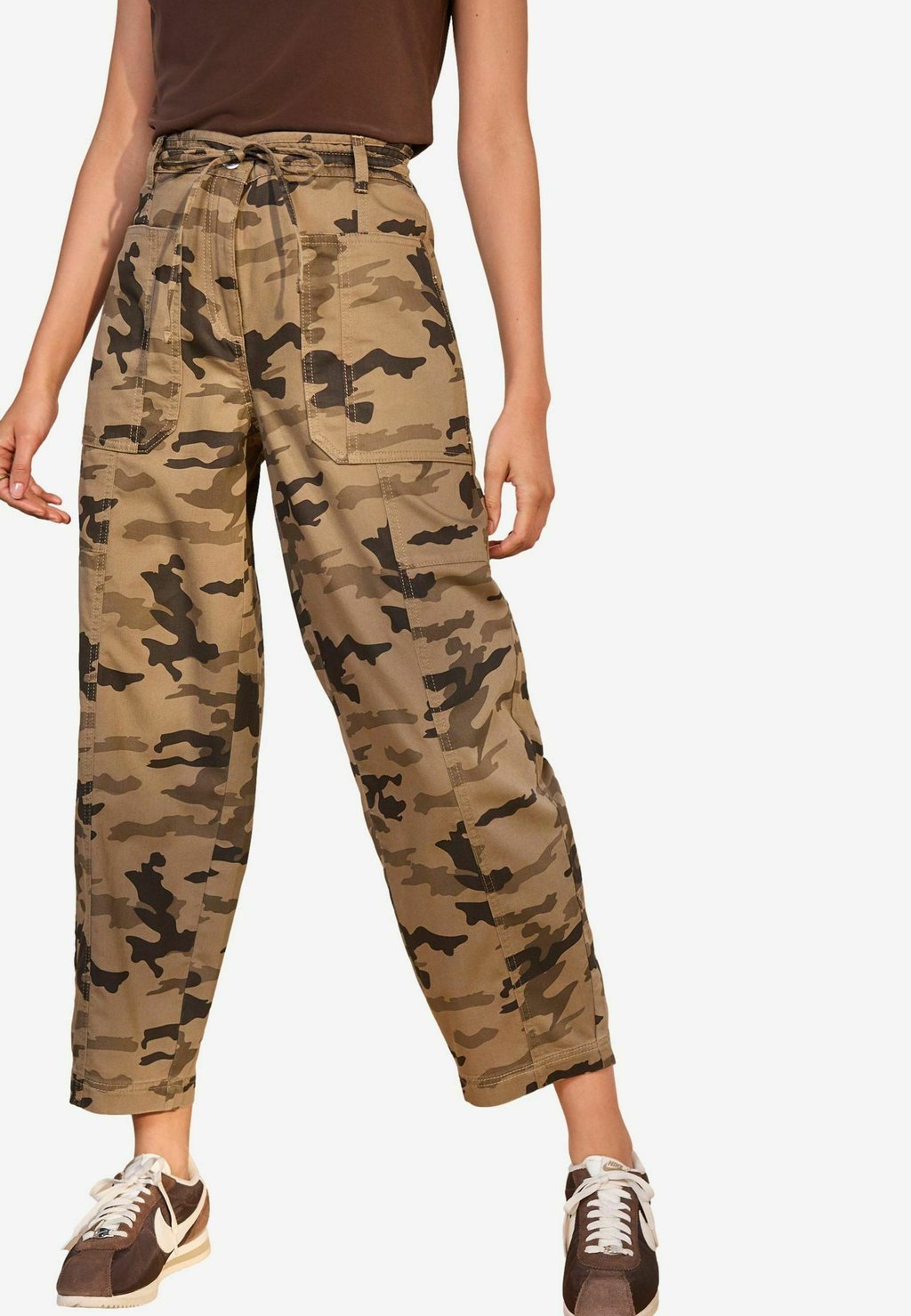 Брюки REGULAR FIT - CARPENTER Next, зеленый
Брюки REGULAR FIT - CARPENTER Next, зеленый