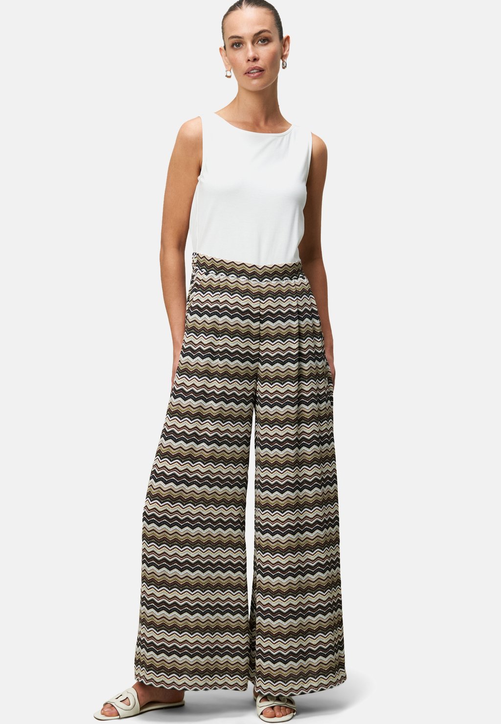 Комбинезон zero, бежевый
Комбинезон zero, бежевый