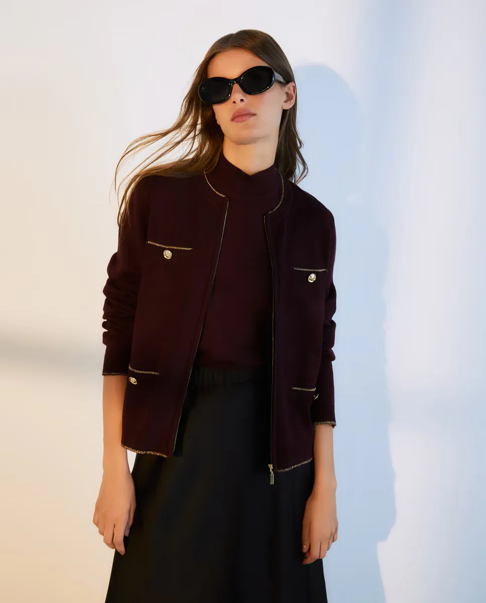 Короткая женская вязаная куртка на молнии Woman El Corte Inglés, цвет 291 Berenjena
Короткая женская вязаная куртка на молнии Woman El Corte Inglés, цвет 291 Berenjena