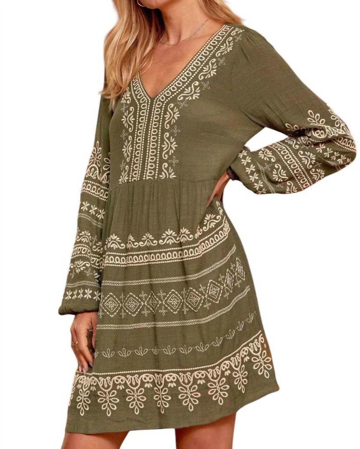 Платье с вышивкой Go For It в цвете Moss ANDREE BY UNIT
Платье с вышивкой Go For It в цвете Moss ANDREE BY UNIT