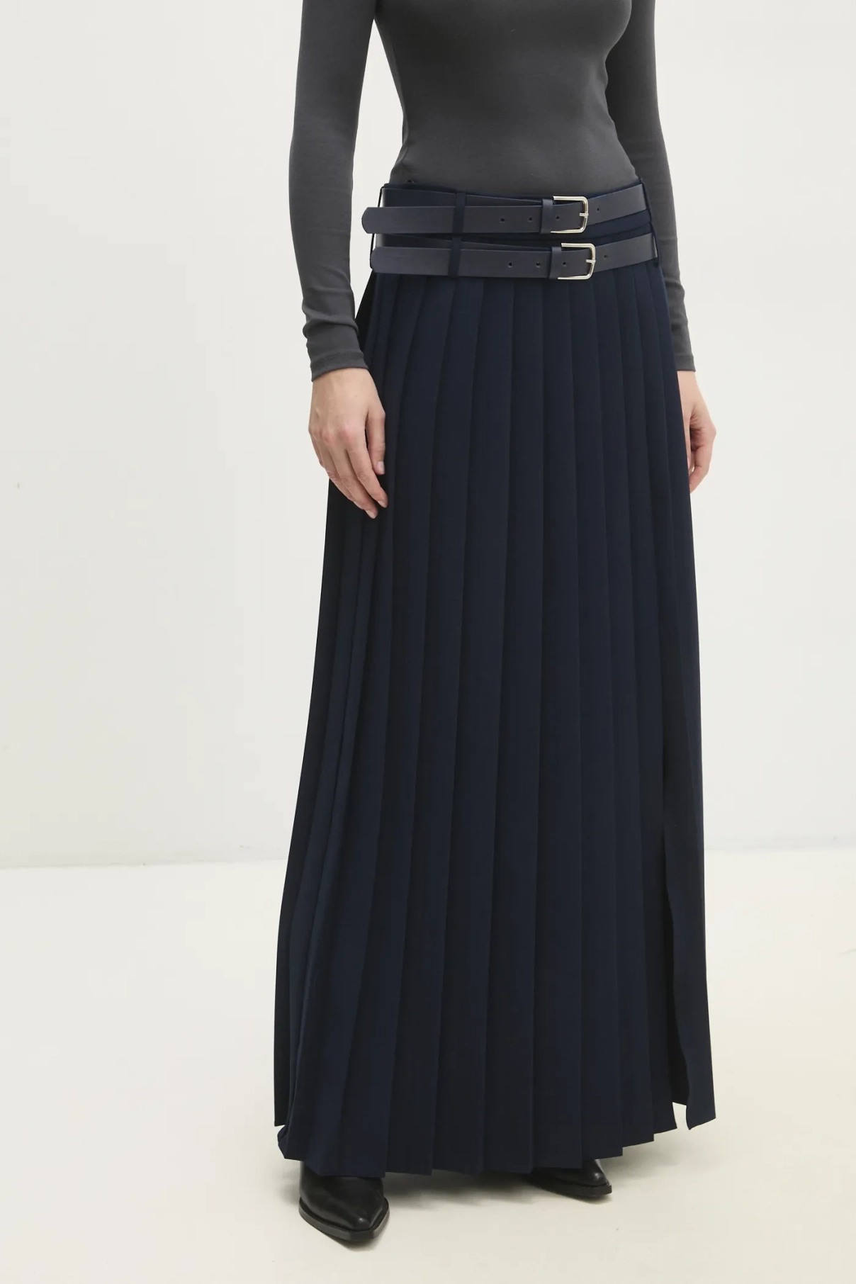 Юбка Answear Lab, темно-синий 
Юбка Answear Lab, темно-синий