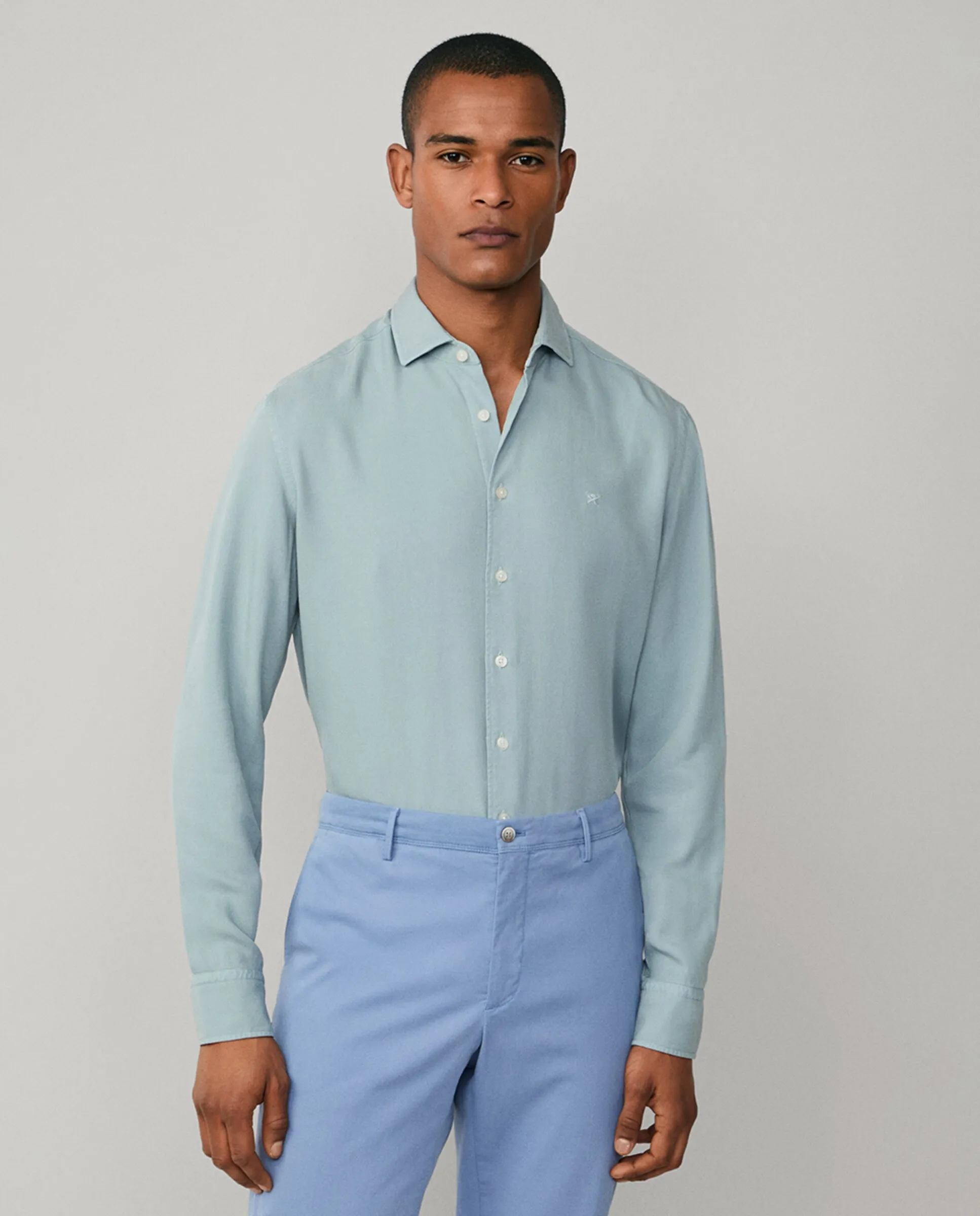 Мужская однотонная текстурированная рубашка больших размеров Hackett, бирюзовый
Мужская однотонная текстурированная рубашка больших размеров Hackett, бирюзовый