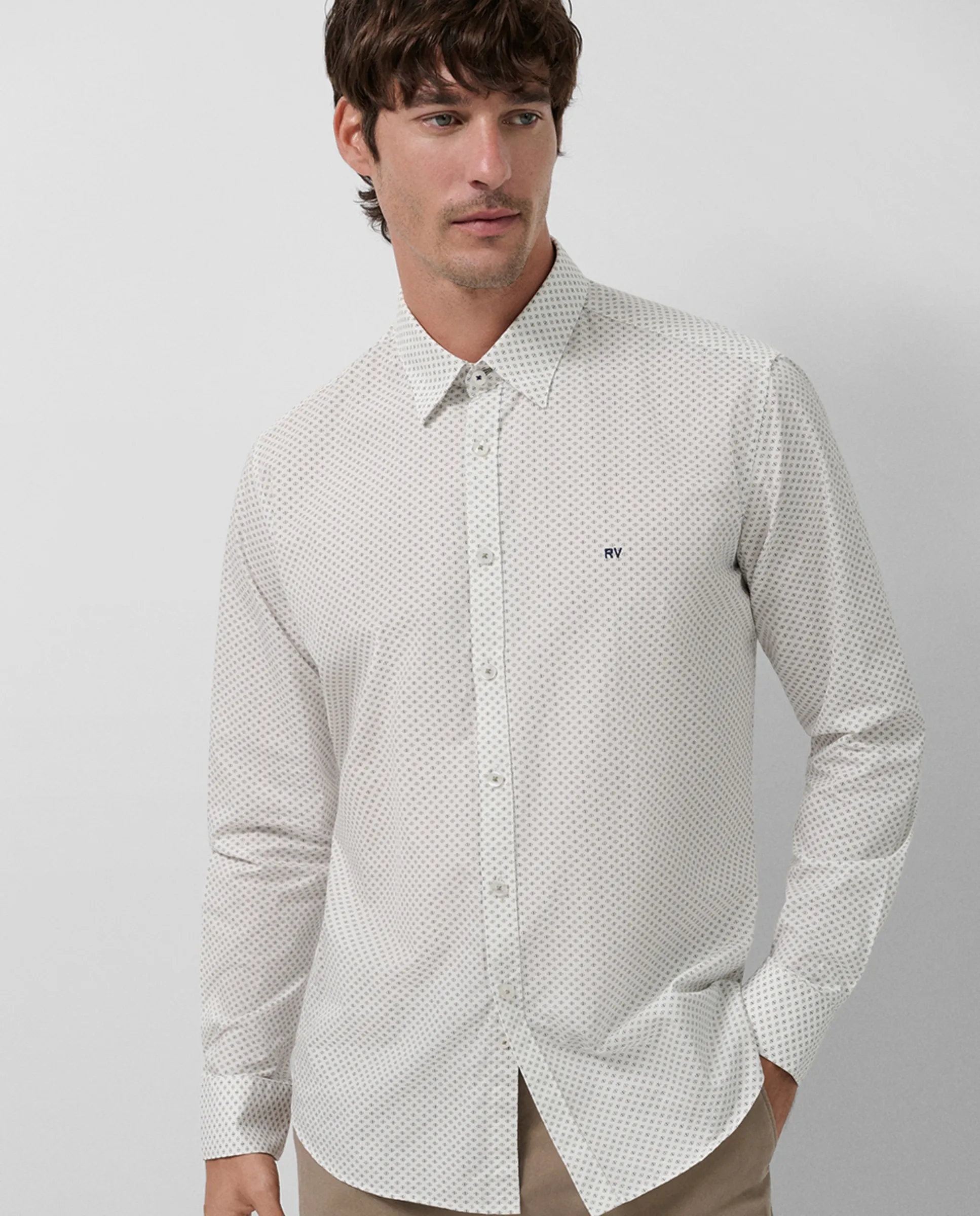 Мужская спортивная рубашка классического кроя с геометрическим принтом Roberto Verino, светло-зеленый
Мужская спортивная рубашка классического кроя с геометрическим принтом Roberto Verino, светло-зеленый