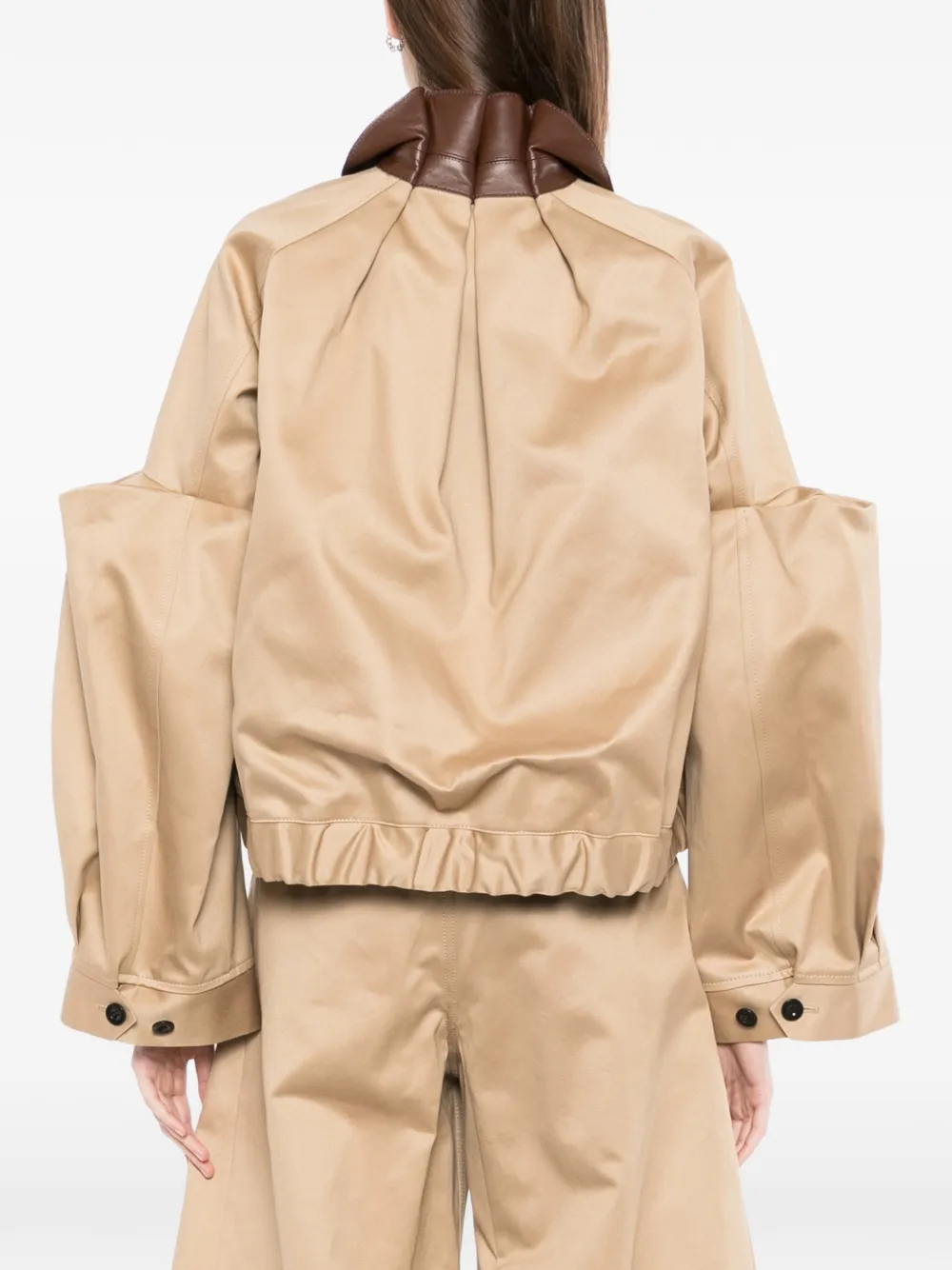 Жакет с вырезами и воротником Sacai, бежевый
Жакет с вырезами и воротником Sacai, бежевый