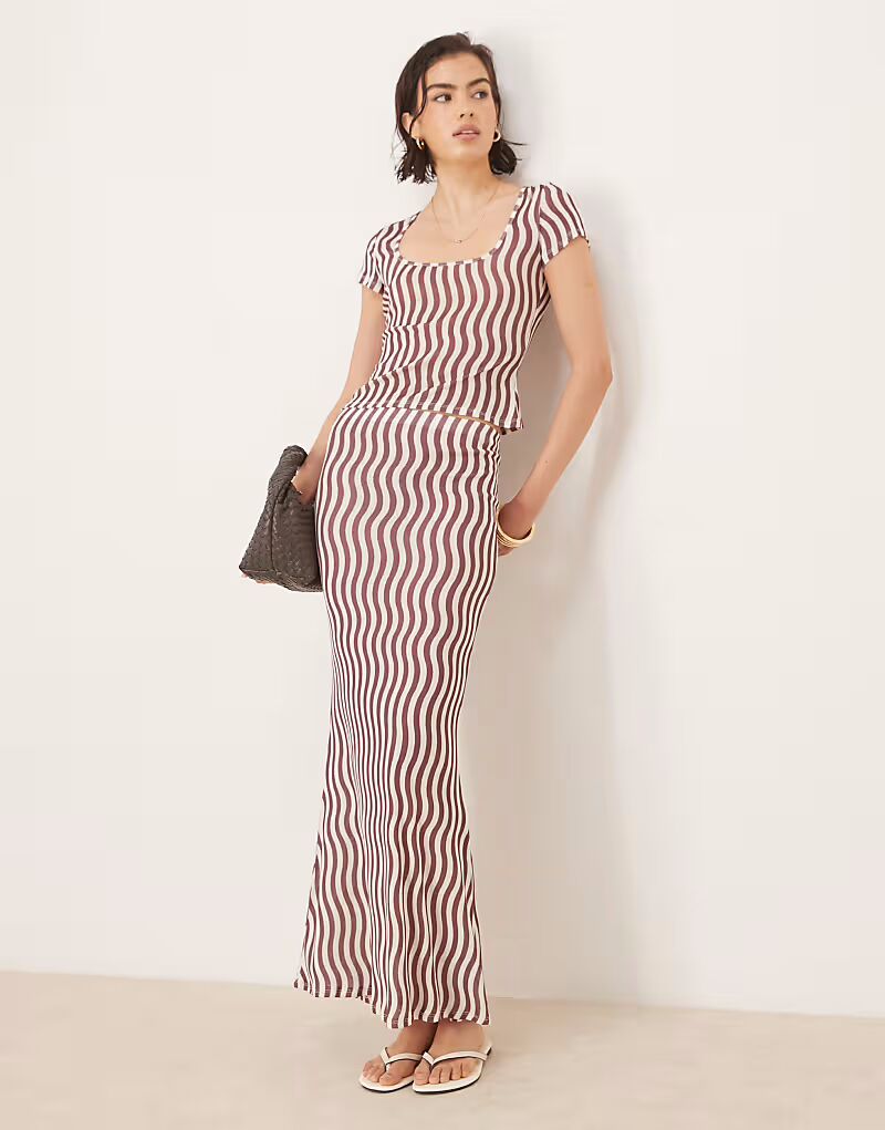 Юбка макси в полоску из сетки Asos Design, коричневый
Юбка макси в полоску из сетки Asos Design, коричневый