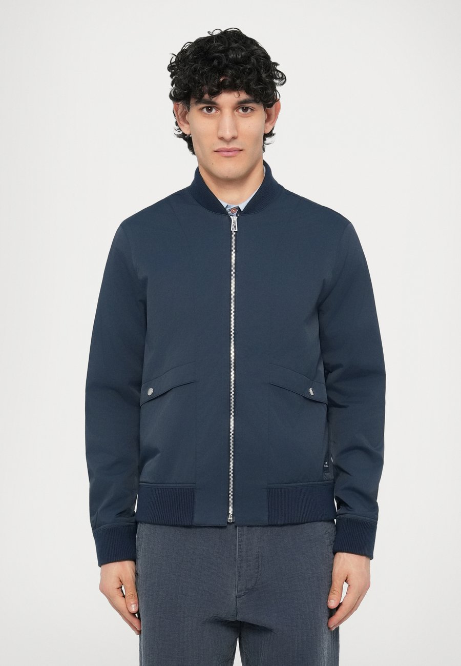 Куртка PS Paul Smith JACKET, Very Dark Navy/Dark Blue
Куртка PS Paul Smith JACKET, Very Dark Navy/Dark Blue